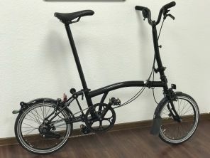 schwarz STRIDA vorne Kettenblatt