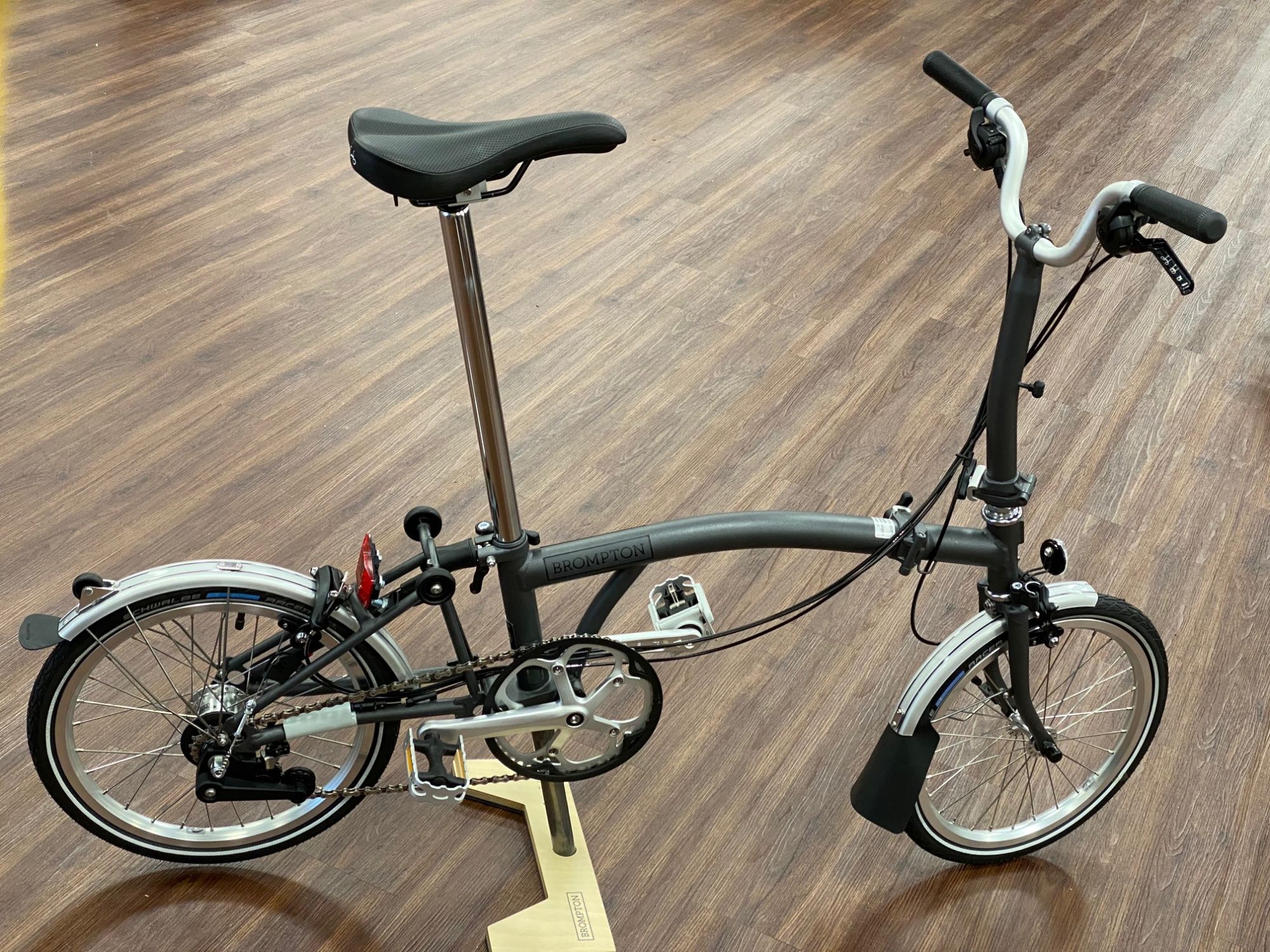 brompton metallic graphite