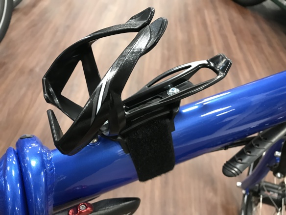 tern bossless bottle cage
