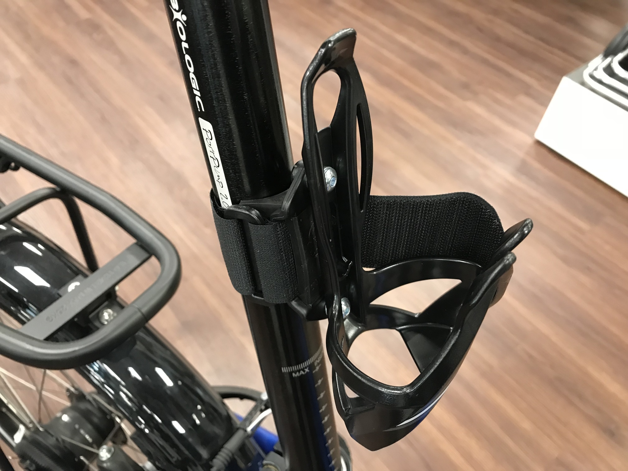 tern bossless bottle cage
