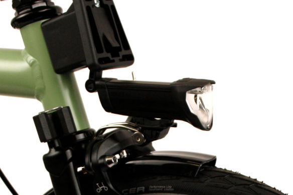 Brompton Ixon Batterie-Licht 50Lux Schwarz inkl Vorderradhalter und Ladegerät