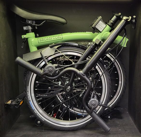 Brompton Explore Matcha Green/Schwarz Hoher Lenker MY23 Brompton Explore Matcha Green/Schwarz Hoher Lenker MY23
