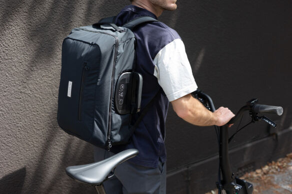 Brompton Electric Backpack Medium Black