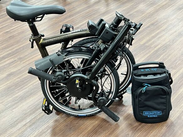 Brompton Electric C Line 4-Gang Black Lacquer Hoher Lenker