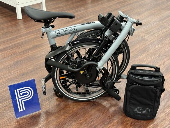 Brompton Electric P Line 4-Gang Lunar Ice Hoher Lenker