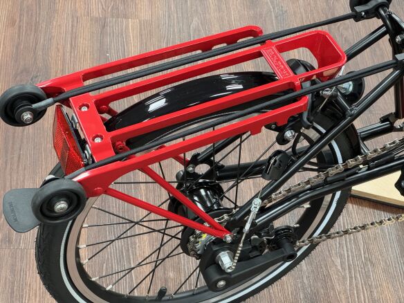 Brompton Gepäckträger House Red Rot kompl. mit Schutzblech Upgrade für L