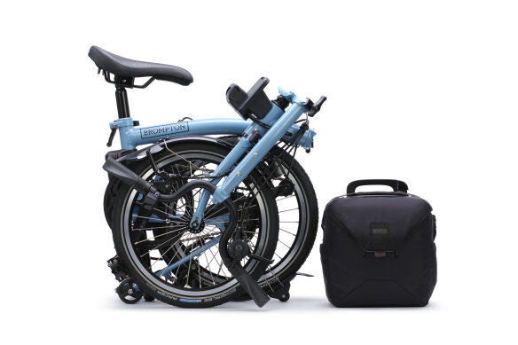 Brompton New Electric C Line (ab 13,8 kg) Cloud Metallic M-Lenker Brompton New Electric C Line (ab 13,8 kg) Cloud Metallic M-Lenker