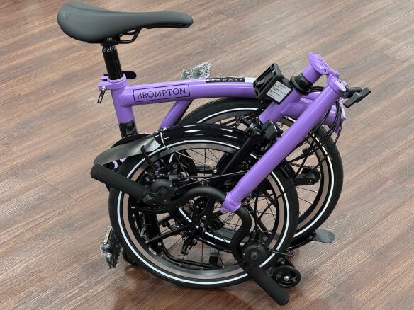 Brompton P Line Explore (12-Gang)Pop Lilac tiefer Lenker Brompton P Line Explore (12-Gang)Pop Lilac tiefer Lenker