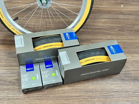 Schwalbe Brompton Marathon Racer Tanwall Reifen im Komplett Set inkl Schläuche