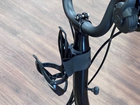 Tern Bossless Bottle Cage Brompton Flaschenhalter Tern Bossless Bottle Cage Brompton Flaschenhalter