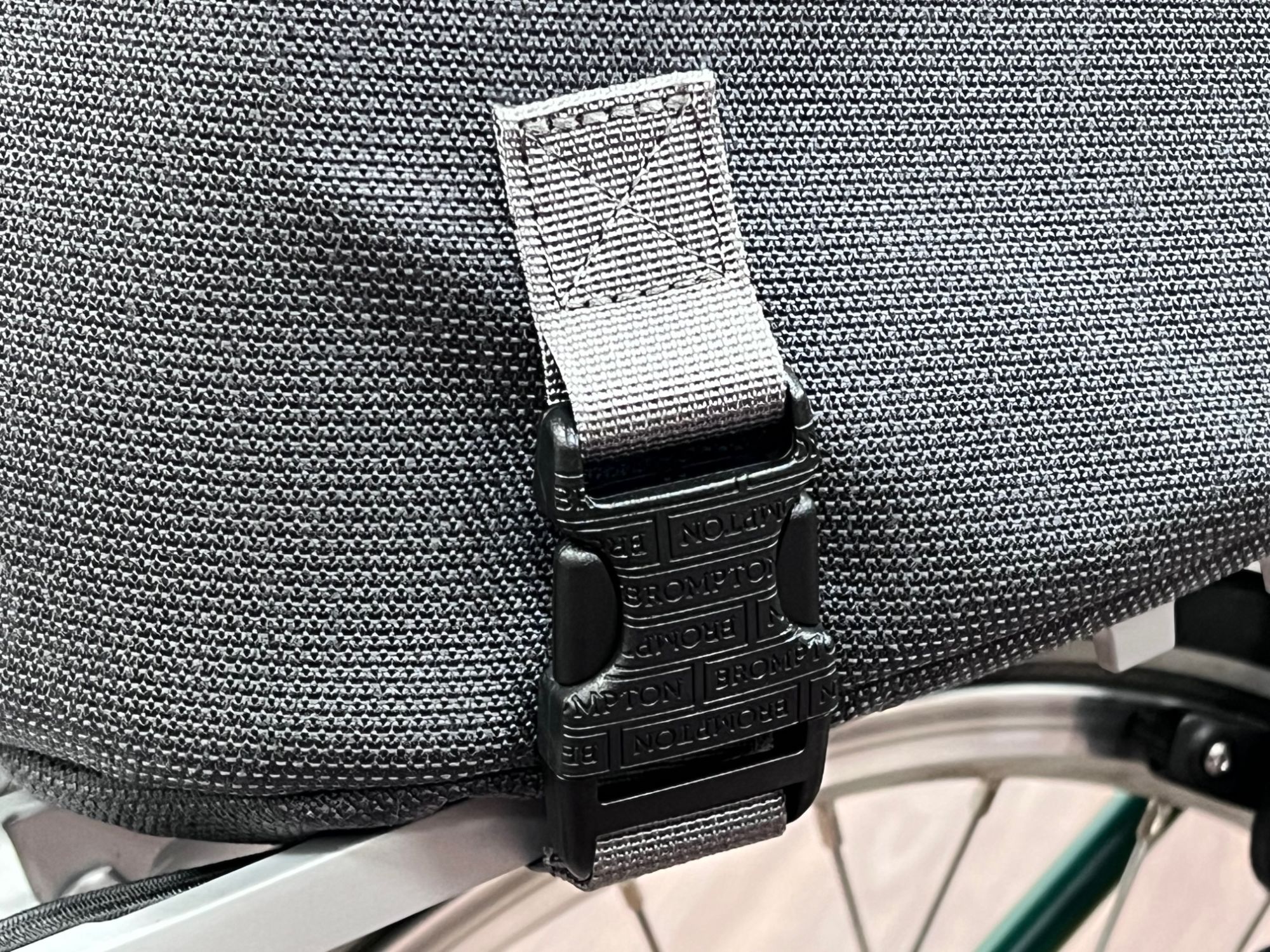 Brompton Roller Rack Bag Gep cktr ger Tasche P Line C Line FaltradXXS de brompton-roller-rack-bag-gep-cktr-ger-tasche-p-line-c-line-faltradxxs-de
