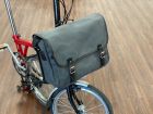 Brompton Game Bag Smoke Grey aus gewachster Baumwolle