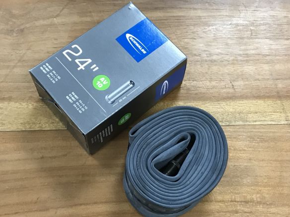 Schwalbe Schlauch AV10 24 Zoll passend für Tern Node/Castro Dahon IOS/Glide/