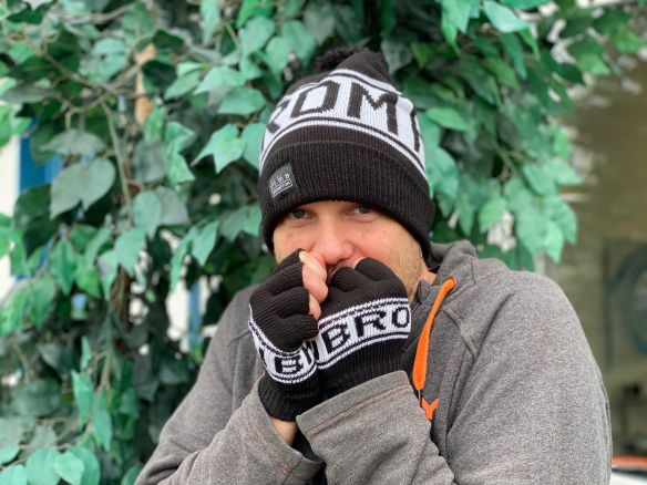 Brompton Logo Collection Set Beanie Mütze und Handschuhe Brompton Logo Collection Set Beanie Mütze und Handschuhe
