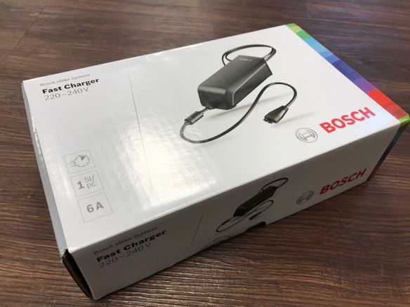 Bosch  Fast Charger 6 A Schnell Ladegerät EU Ausführung