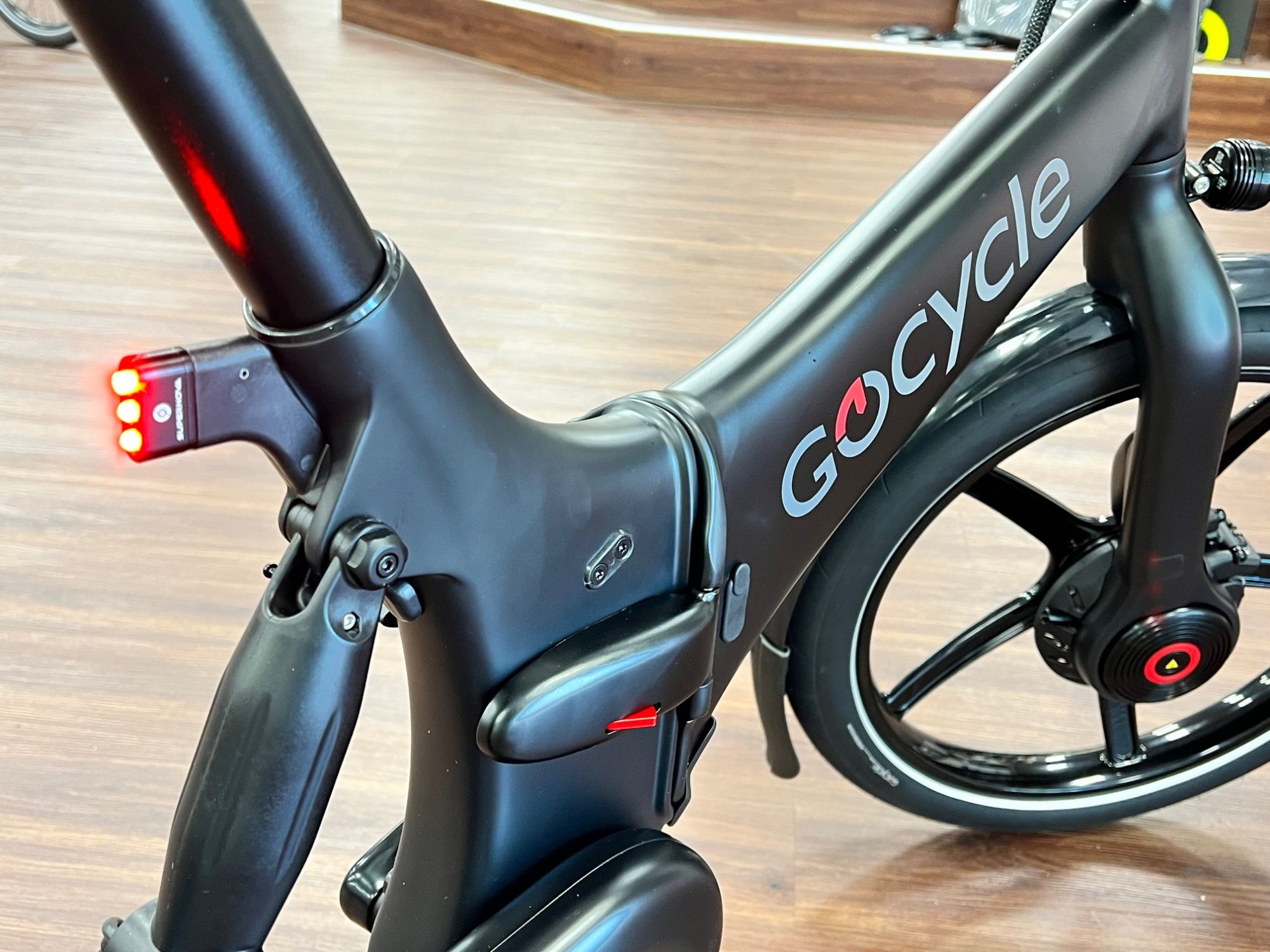 Gocycle G4 Schwarz inkl Beleuchtung und Schutzblechen