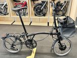 Brompton Electric P Line Explore(12-Gang) Midnight Black Hoher Lenker