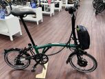 Brompton Electric C Line Urban 4-Gang Racing Green Mittlerer Lenker