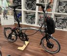 Brompton Electric P Line Urban (4-Gang) Storm Grey Mittlerer Lenker