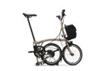 Brompton New Electric C Line (ab 13,8 kg) Dune Sand M-Lenker Brompton New Electric C Line (ab 13,8 kg) Dune Sand M-Lenker